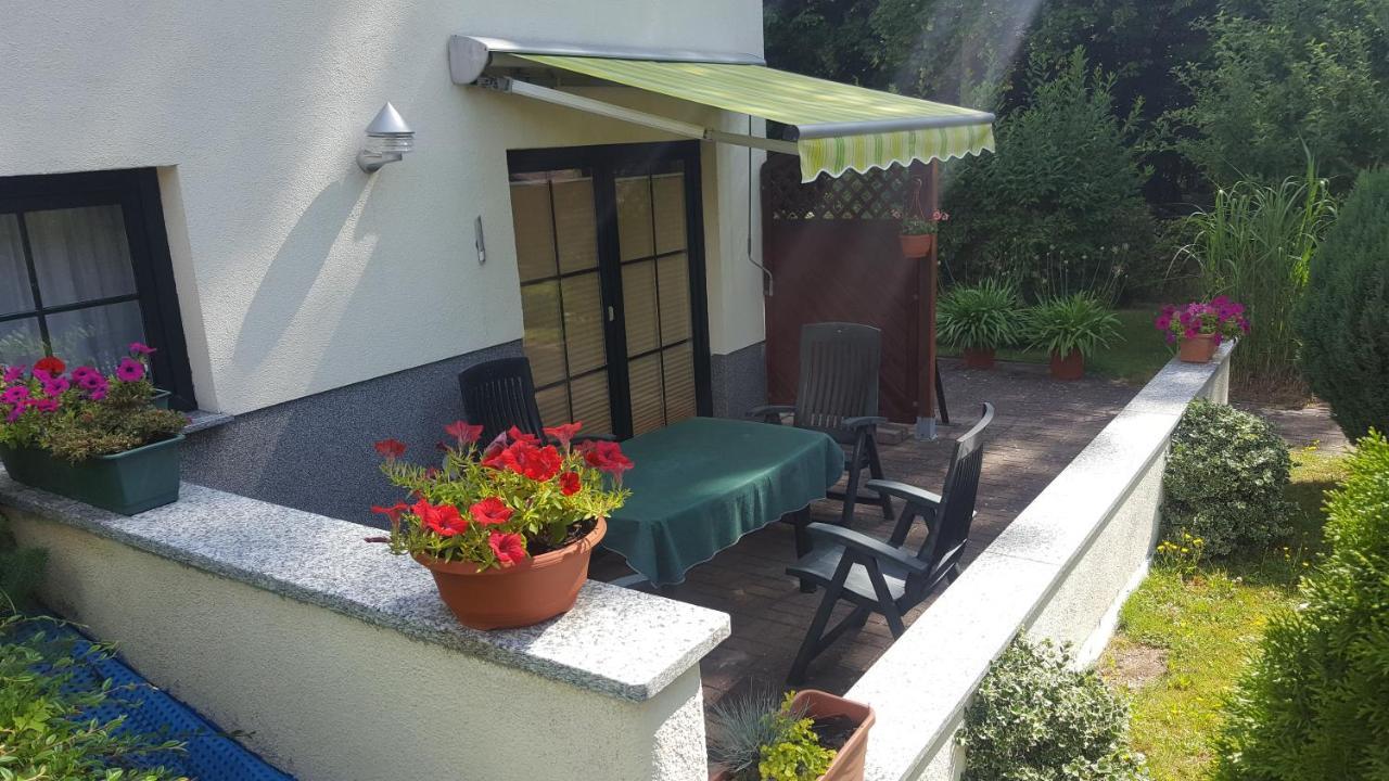 Ferienwohnung "Am Fechtertor- Eingang Zum Schlosspark" Putbus Exterior photo